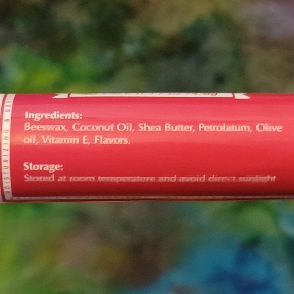 New 3 Set Gift Bundle- Sequin Wallet, Pink & Clear Keychain, Strawberry Lip Balm - Picture 9 of 13